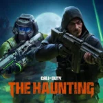 Dos soldados con rifles futuristas contra un fondo nocturno azul con luna llena y luz verde, con los rótulos «Call of Duty: The Haunting».