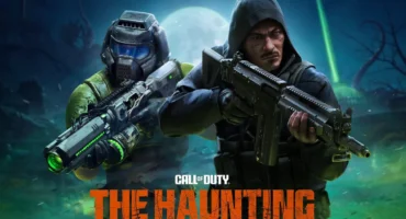Dos soldados con rifles futuristas contra un fondo nocturno azul con luna llena y luz verde, con los rótulos «Call of Duty: The Haunting».
