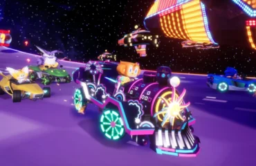 Amigo, el mono de Samba de Amigo, conduce su locomotora en una pista espacial de Sonic Racing: CrossWorlds, con Tails y Sonic detrás