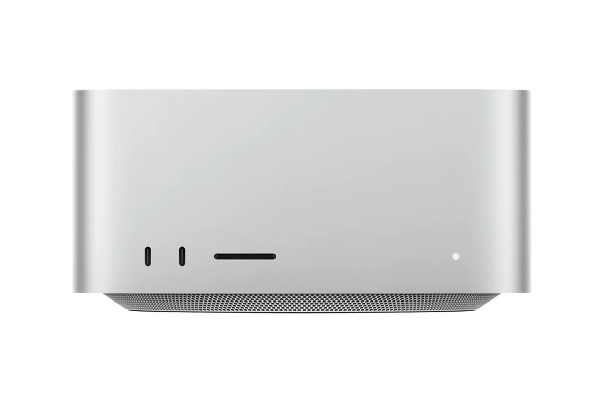 483-mac-studio-m5-ultra-rendimiento-gpu-rtx-5080 Mac Studio visto de frente