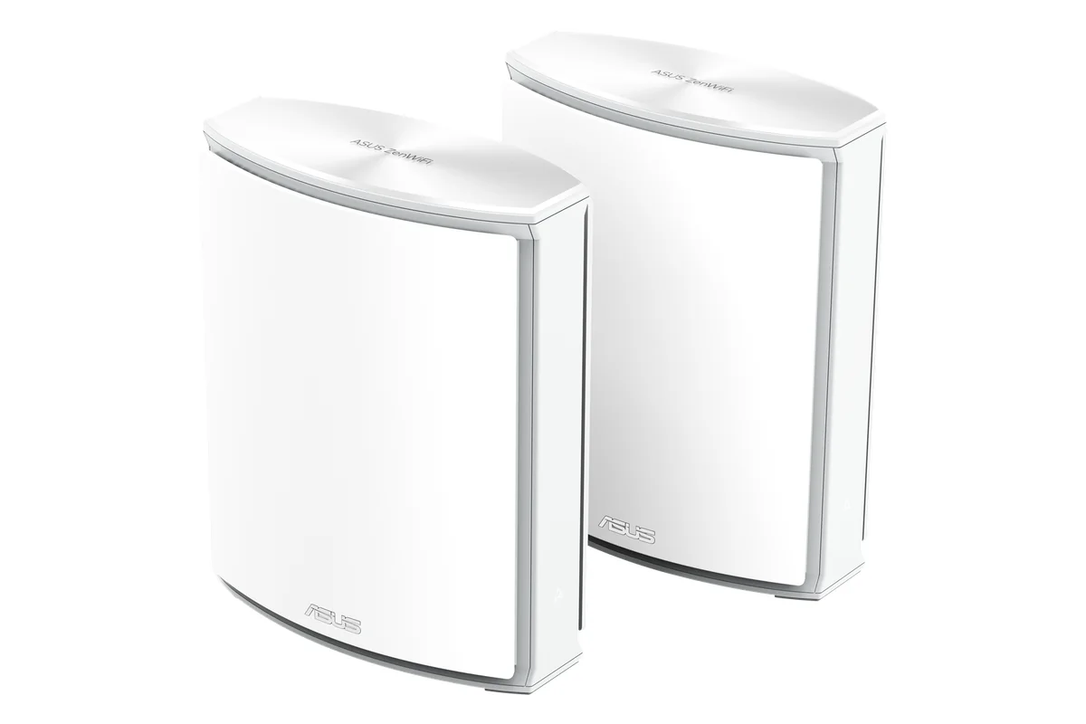 asus-zenwifi-bn12-wifi-8 Los dos nodos blancos del sistema mesh ZenWiFi BN12, con el logotipo de ASUS en el frontal y «ASUS ZenWiFi» en la parte superior, sobre fondo blanco