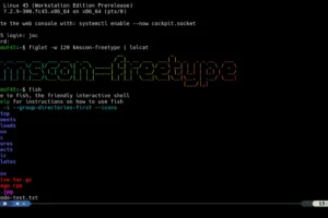 Consola de texto de Fedora 45 con kmscon y fuentes FreeType, con la shell fish y la fuente Hack Nerd Font