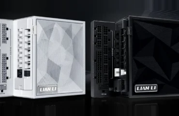 Las fuentes Lian Li EDGE GOLD V2 en blanco y EDGE PLATINUM V2 en negro, en forma de L, con los conectores modulares a la vista y la placa LIAN LI en el frontal