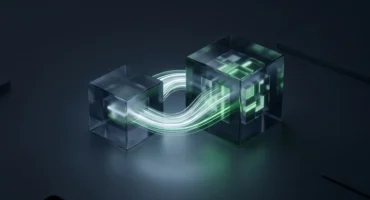 Dos cubos de cristal oscuro unidos por un haz de luz verde y blanca sobre una superficie oscura. Imagen generada con IA.