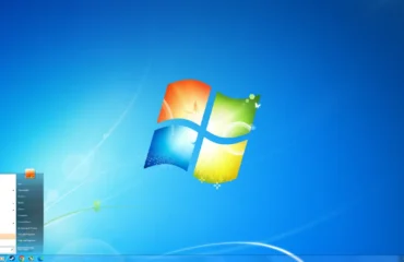Escritorio de Windows 7 con el menú Inicio abierto en el equipo de pruebas de Tom's Hardware